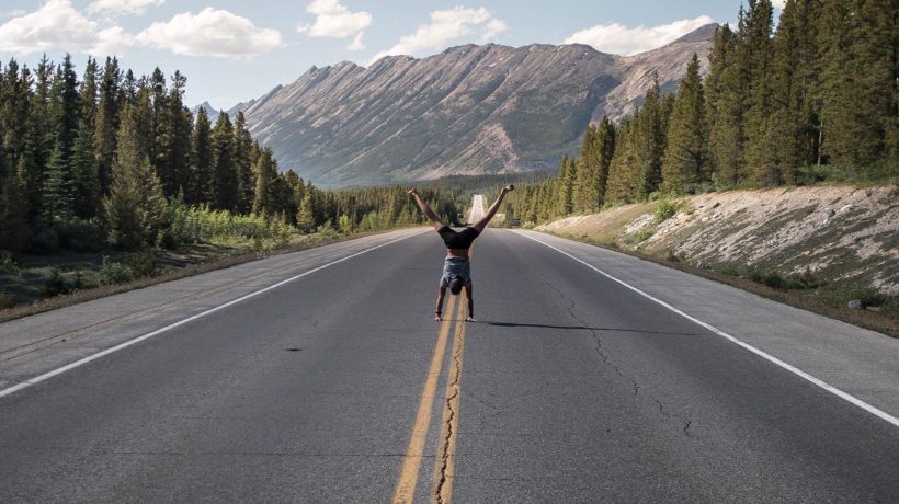 Flowertown-Can-cannabis-help-you-handstand-Masthead